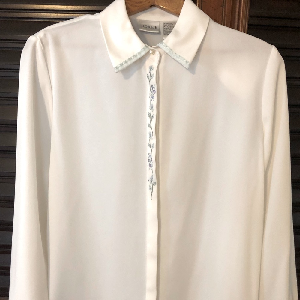 Koret Long Sleeve Embroidered Blouse